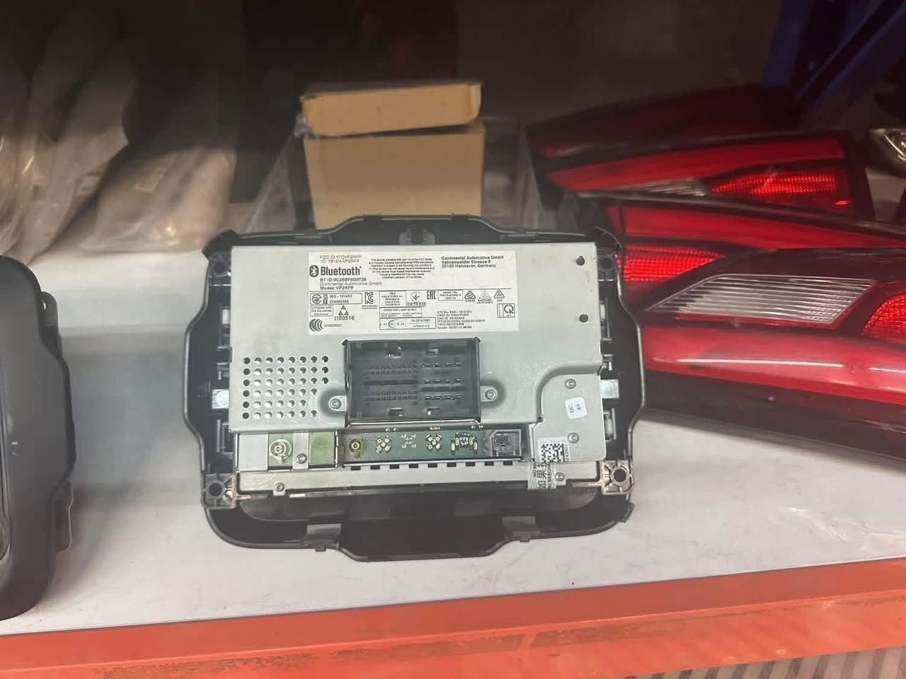 جديـــــــــــــــــــدنـــــــــــــــــــــــــــــــــــا⚫️💯⚪️
اهلا بكم في المجمع الامريكي 🚘🏎🚙🚗
يتوفر 
شاشه كومباس 2020/2021 جبيره 300 الف 
شاشه جيب رانجيت 2017/2018 صغيره 
شاشه جيب كراند شيروكي 2018/2019
شاشه ماليبو 2019/2020 سعر ٩٠ الف واكو ١٥٠ الف مل ٢٠٢٣
شاشه بزون جبيره ٢٥٠ الف 
شاشه تيران ١٥٠ الف 
يوجد خدمة توصيل داخل بغداد و المحافظات كافة .
للاستفسار الاتصال على رقم الهاتف 
☎️☎️☎️***********
 ☎️☎️☎️***********
شارع مطار المثنى قرب حلويات الخاصكي مجمع الامريكي 
يفتح المجمع الساعة 8 صباحا ولغاية الساعة الى ٦ مساء
