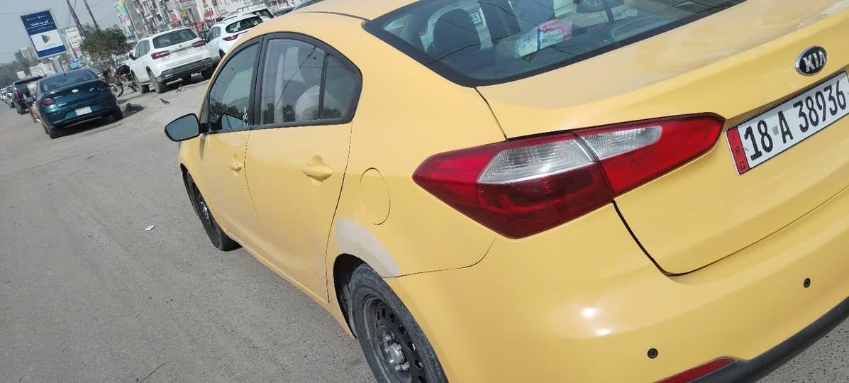 السلام عليكم
كيا فورتي موديل 2016 سياره جاهزه ما بيها اي نقص كبل للشارع خير من الله سياره مشروع وطني ورقمها بابل هزه جديده سنويه جديده  سعرها 100$ وبيها مجال بسيط مكان السياره بغداد 
***********
