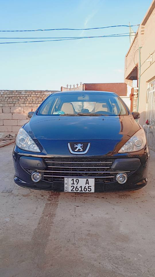 بيجو فرنسي 307 موديل 2006
رقم كربلاء انكليزي مشروع وطني 
سنويه لل27 بأسمي تحويل شوكت متريد
نقص حداديه الامام فقط 
سعرها 40 وبيها مجال بسيط حق الحيه 
رقم الهاتف *********** ديوانية, القادسية
