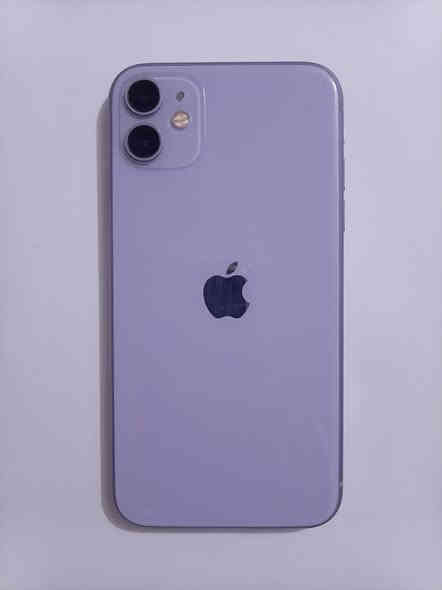 جهاز ايفون 11 عادي للبيع نضيف جهاز كلش ذاكرته 128 بطاريته71 لون مميز حلو كلش مابي أي ضرر الجهاز ألوان جهاز تخبل سريع بل تنقل أخر تحديث محدث سعر الجهاز 350 وبي مجال بسيط للأستفسار الأتصال على الرقم *********** واتساب موجود
