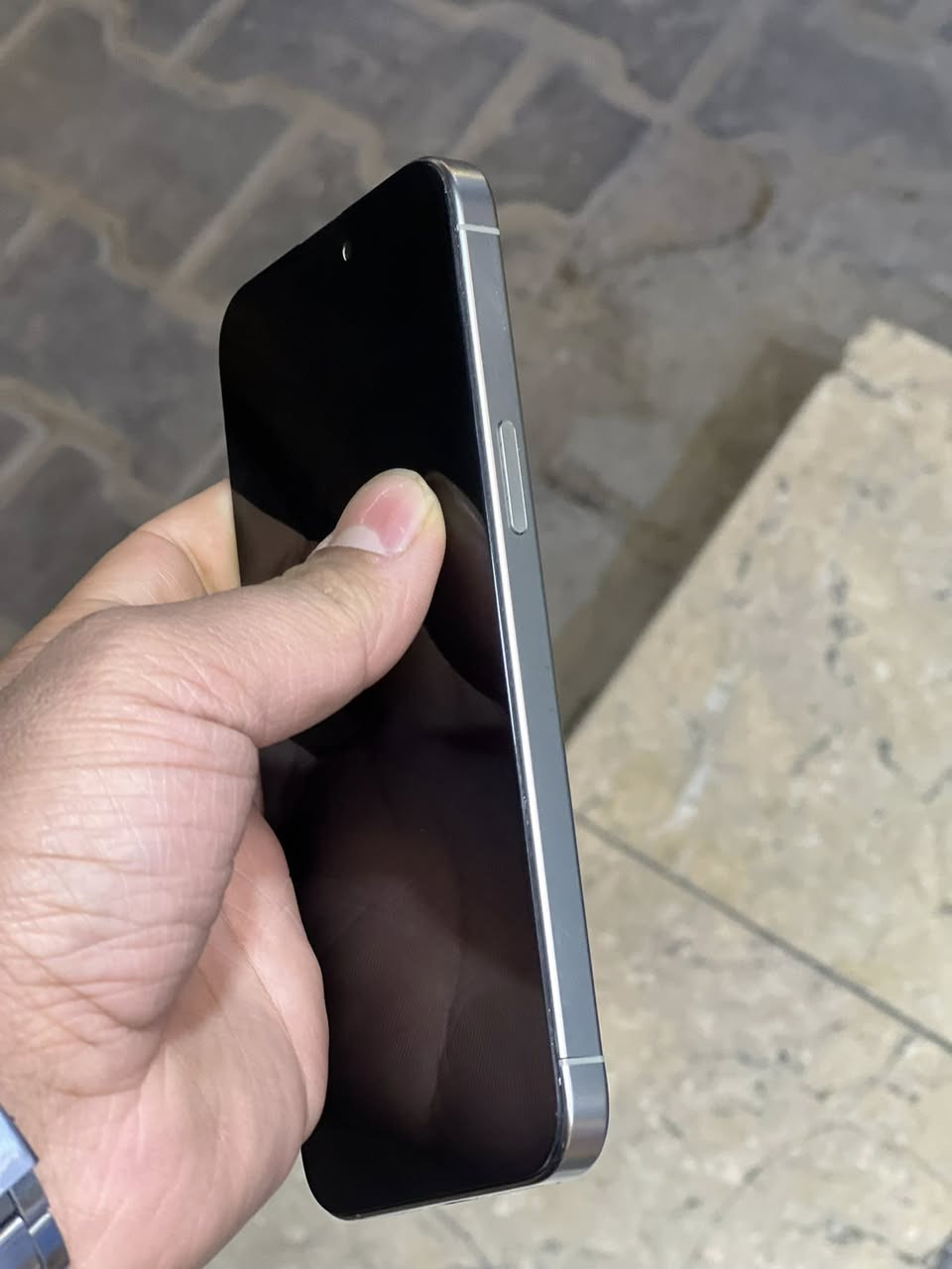 ايفون 15promax
ذاكره 256 
بطاريه 87 بلاد
جهاز عربي شرق اوسط AAA
مكفول كفاله عامه 
نضافت جهاز 100/100
جهاز بحاله سليمه فقط مستبدل شاشه نوعيه كلش حلوا 
سعر 800,000
عنواني بغداد ***********
