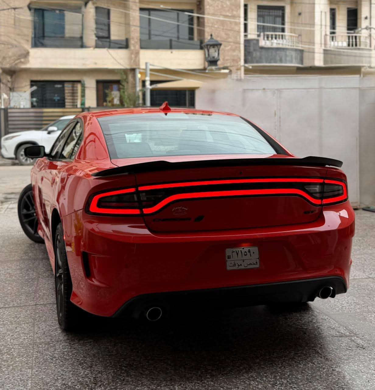 السلام وعليكم
للبيع 
جارجر GT Plus 2023 
وارد كندي 
اعلى اصدار 6 سلندر
السيارة 4ويل 
عداد السيارة 19 الف ميل فقط
بدون ارقام
السيارة نظيفة جدا

المواصفات:- 
*سلايد ( فتحة سقف)
*بصمة تشغيل عن بعد 
* محرك: V6 سعة 3.6 لتر
* القوة:  300 حصان  
* العزم:  358 نيوتن متر  
* ناقل الحركة: أوتوماتيك 8 سرعات
* الدفع: خلفي (RWD) و رباعي (AWD)
* التسارع 0-100 كم/س: تقريباً 6.5 – 7 ثواني  
* عدد المقاعد: 5
* المقاعد جلد وكنتارة (Leather seats)
* تبريد وتدفئة للمقاعد الأمامية
*كشن سايق خزن ميموري
* تدفئة استيرن
* نظام صوتي Alpine 
* شاشة 8.4 إنش مع:
    * Apple CarPlay
    * Android Auto  
* تشغيل عن بعد 
* دخول ذكي
*ستيرن كهرباء
* مثبت سرعة متكيف (Adaptive Cruise Control)
* تحذير تصادم أمامي 
*بريك ذاتي 
* نظام المحافظة على المسار
* حساسات 
*كاميرا خلفي
* تحذير مغادرة المسار
* توقف طوارئ تلقائية
* مثبت سرعة ذكي
* حساسات اصطفاف
* وسائد هوائية متعددة

السيارة بيهة صبغ بنيد وجاملغ وكد شبر بالغد امامي
وبيهة 3 قطع كلير كندا وتم ازالتة قطعتين ١٠٠٪؜ وباقي
بيهة قطعة كلير لم تزال يعني السيارة بيهة ٣ قطع صبغ
والسيارة جاهزة بدون اي شرط الفحص محرك وكير كفالة
اي استفسار تعال خاص او اتص 
***********
عنوان بغداد

