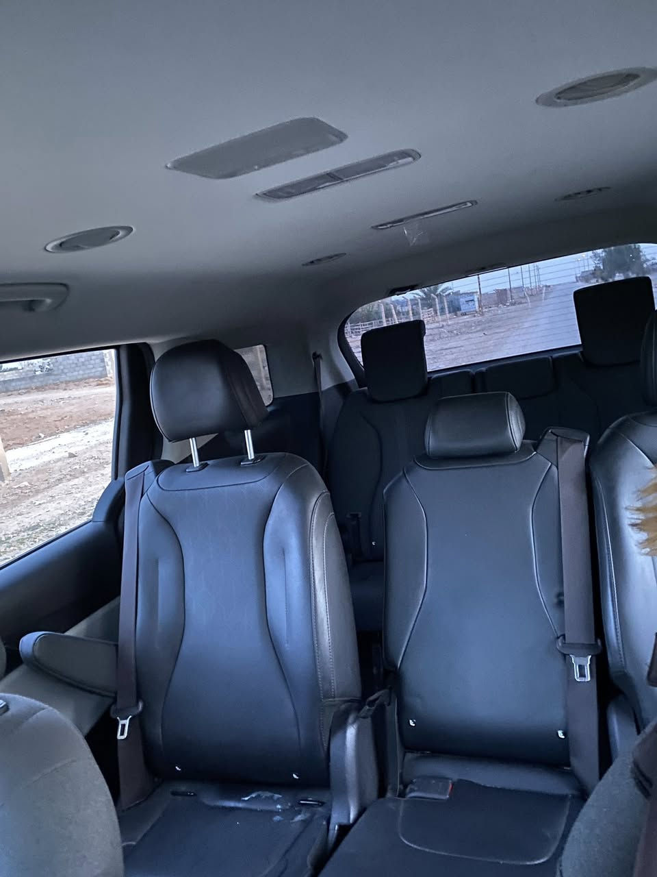 سلام عليكم شباب
كيا كرنڤال رقم أربيل احمر  حادث قطعتين بدون دواخل بدون ايرباك موديل 2024

ماشيه 58 mi
سعر ٢٧٥ 
***********
