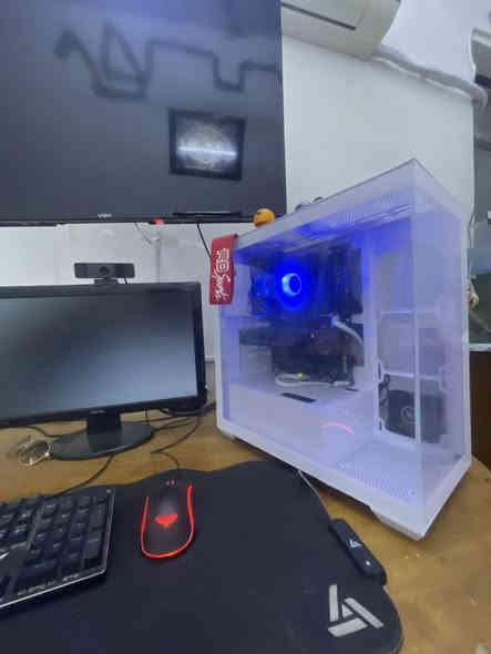 السلام عليكم مراوس شعندك سيارا نزل 
حبايب عندي حاسبة مالت العاب كيمنك و تصميم دراسة و راجات شحن ثنين  
مواصفاتها الحاسبة 
مذر بورد اسوس كيمنك 
معالج Amd
هارد واحد تيرا 
رامات ١٦ 
كارت شاشة ٩٧٠ ti شرط بعده بل لايلون 
كيس sama بعده جديد الترا جام 
مبرد غازي 
كيببور و موس كيمنك ميكانيكي 
موس باد الحجم الجبير 
شاشة الجي 
يوب اس وياه 
 
الدراجات 
وحدة حمرة موديل ٢٤ بريكات جدد دبلات جدد تايرات جدد نقص سكليتر و بطاريات 
والثانية موديل ٢٢ كاملة بطاريات نص عمر دبلات جدد تايرات جدد سكليتر جديد دشبول جديد بس الواير الي فايت للبطاريات يلعب 
مكاني بغداد حي الجهاد 
رقمي ***********
