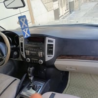 باجيرو ٢٠١٠ حبتور مكينة ٣٨٠٠ فول مواصفات للاخير  فتحة بيها ٣ قطع صبغ ا...