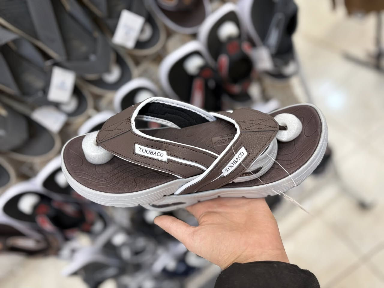 🔥 عرض خاص – عرض ناري 🔥
نعل سكجر طبي شبابي
السعر: من ١٠,٠٠٠ إلى ٥,٠٠٠ فقط

✔️ متوفر بعدة موديلات
✔️ القياسات: من ٤٠ إلى ٤٥

📍 العنوان:
بلد – مقابل دائرة جوزت بلد – مجاور مكتبة تقى

📱 للطلب عبر واتساب: ***********
