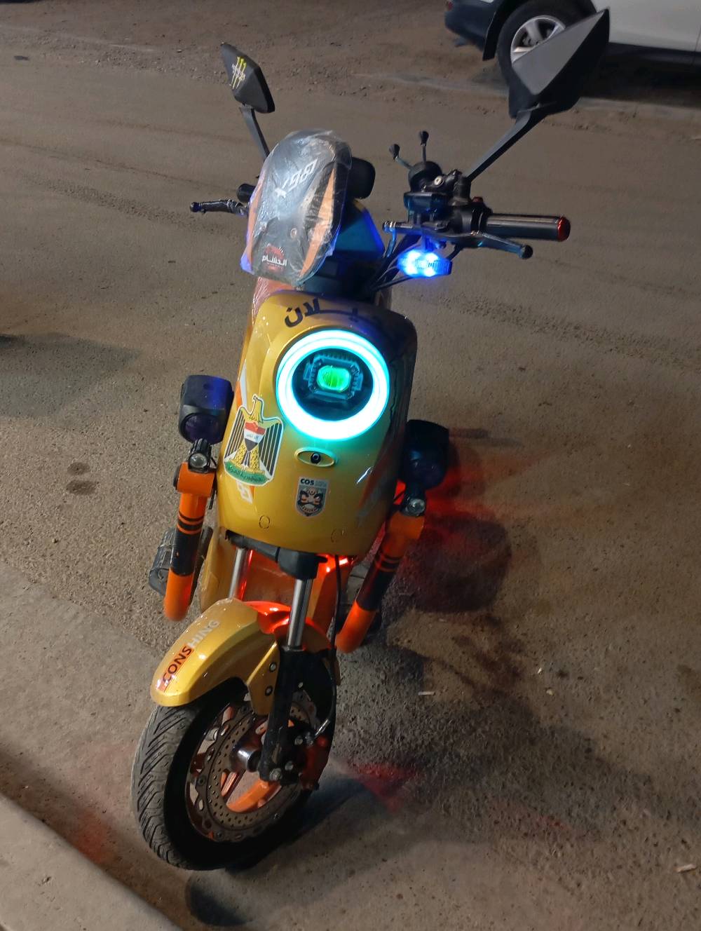 السلام عليكم 

دراجه شحن X900 🏍️.  بيع او مراوس 

بريكات دهن هايدروليك HAEDROLEK

دبلات امامي هيدروليك والخلفي غاز 

شاشه ديجتل 

وياله رياضي + فلنجه كبيره 

تشغيل بصمه + سويجين 2 + بصمتين 2 

بطاريات 25 امبير 🔋

عدد 5 بطاريات 🔋

سرعتها 119 حقيقي 80 🏍️

ديجلات + اناره جانبيه 🎧

لايتات زنون + نشره ليليه 🌑🔦

دراجه جديده ونضيفه وبلعافية عل ياخذها 
*********** وتساب فقطط
المكان بغداد الغزالية
السعر525وبيها مجال بسيط للطيبين 💰