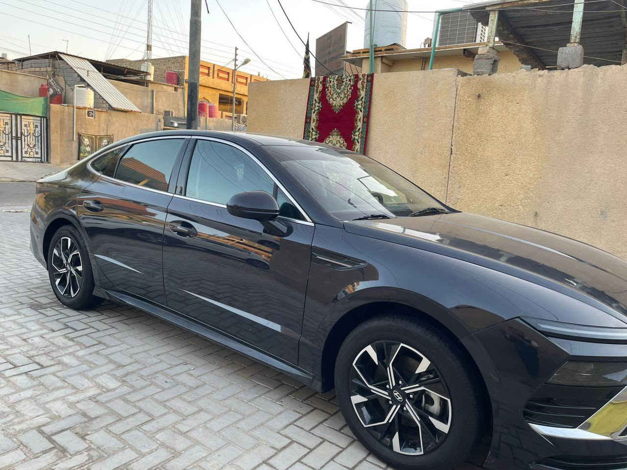 سوناته 2024 وارد امريكي حادث جامل وبنيد وعرضانيه مبدله رقم بصره حره بسمي 
سياره حداده ومكينه وتبريد كفاله وتخم تاير جديد 
مواصفات فول عدا الفتحه 
اللون نيلي 
سعرهه 188 وبيهه مجال للشراي بيع أو مراوس
*********** البصرة, العراق
