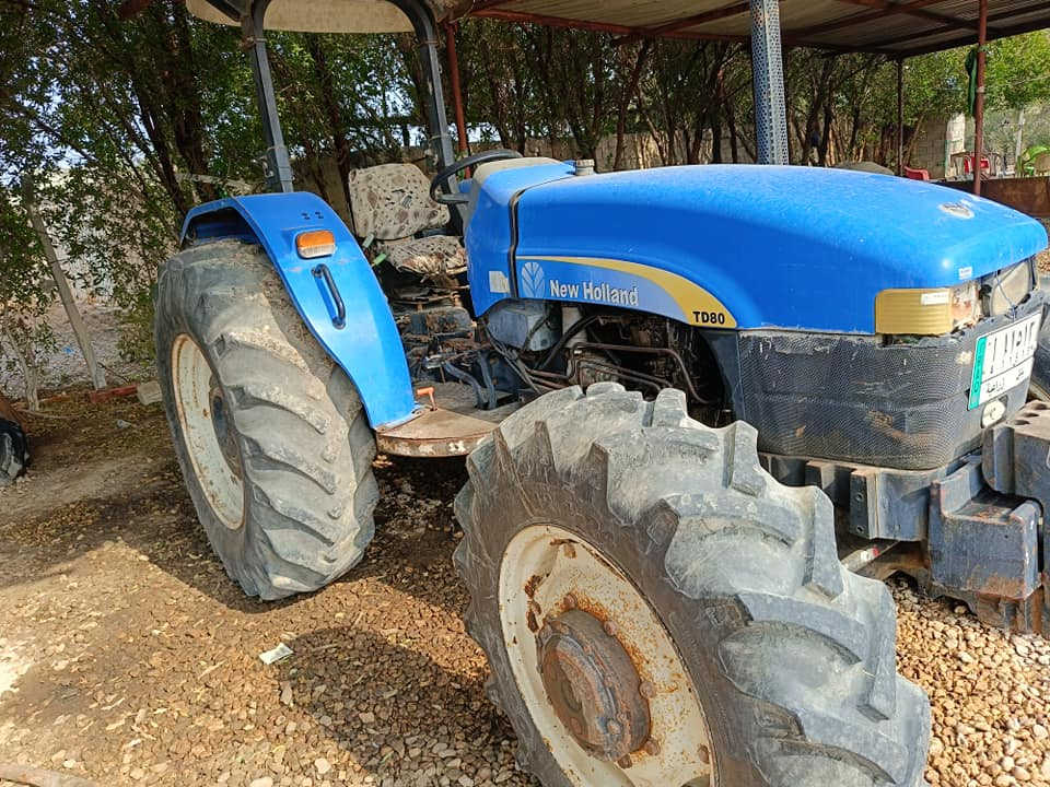 السلام عليكم نيوهولاند موديل 2009 محسن مكاني بابل الحمزه الغربي 
***********
