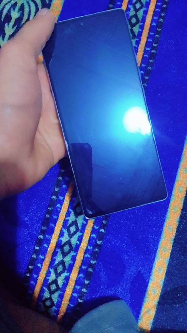 تكنو كامون 40 جهاز صارلي شهرين ماخذه وجديد شخط مابيه كلشي وياه شاحنه الاصليه وسماعات وكارتونته يشتغل 90فريم امانت الله كلشي مابيه بس متوازي ابيعه رايده 200 مكاني بغداد


**إذا كنت صاحب هذا الإعلان وتريد حذفه لأي سبب، رجاءا أرسل رسالة إلى الدعم الفني**