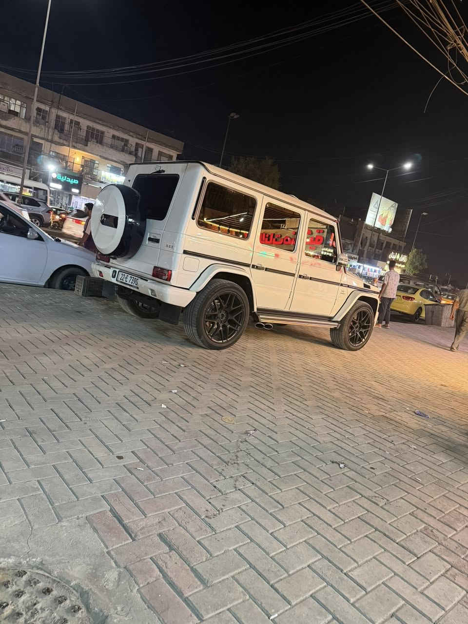 للبيع الوحش الألماني 🔥  
Mercedes-AMG G 63 موديل 2016  

 هيبة وفخامة وصوت يخبل 😮‍💨  
مكفول من كلشي، استعمال مرتب وعلى الشرط، والموتر ما يشكي من شي أبد.  

مكينة AMG 8 سلندر توين تيربو  
قوة +560 حصان 🚀  
دبل ثقيل، سحب نار وصوت AMG معروف ما يحتاج حچي 🔥  

المواصفات:  
✔️ داخلية جلد فل  
✔️ تبريد وتسخين  
✔️ فتحة  
✔️ كامرات وسنسرات  
✔️ شاشات وخرايط  
✔️ بصمة وتشغيل عن بعد  
✔️ رنكات AMG أصلية  
✔️ إنارة LED  
✔️ ساوند سيستم خورافي  

السيارة نظيفة نظافة ترفع الراس، فحصها حاضر للجادين فقط.  
لا صبغ لا دگات ولا مشاكل، تركب وتمشي.  
ملاحظة السياره مسويلها سيرفر كامل من بلكات ونوزلات وصدر أمامي خلفي وتخم تاير وصيانة منظومة المي مصروف عليها قبل سبوعين 4500 دولار
السعر 45500 دولار قابل للتفاوض 
للاستفسار ***********

😎  سيارة للهيبة والاستعمال اليومي بنفس الوقت.
