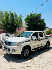 تويوتا مەرزیە • ٢٠١٤ • كالار