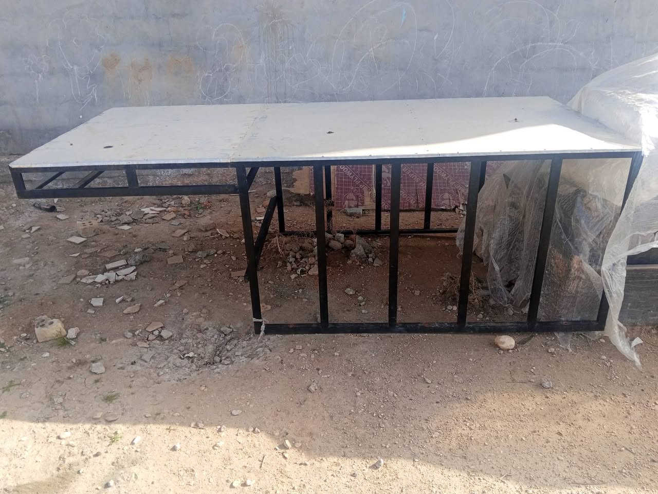 للبيع
***********
