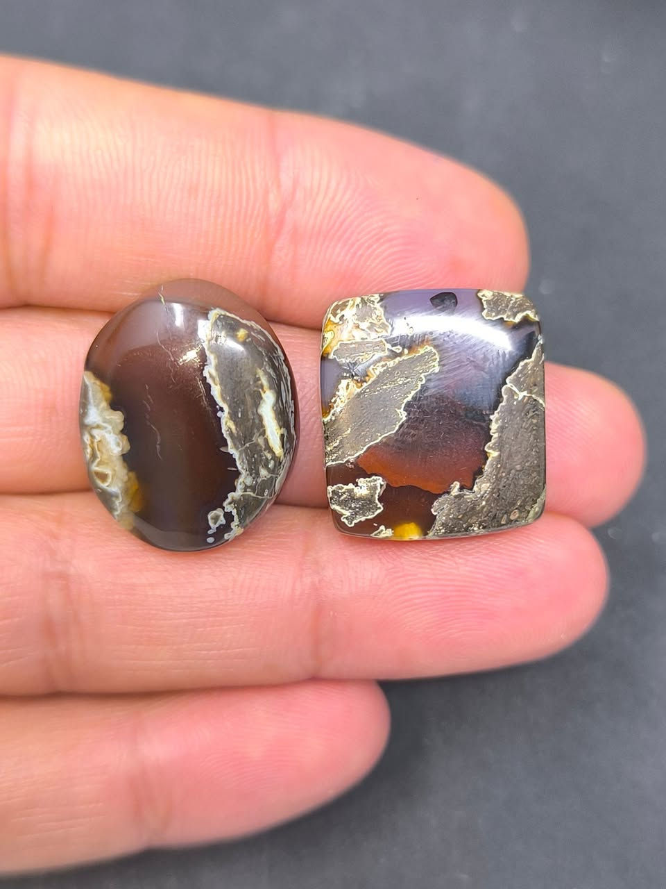 تحف من العقيق اليماني الخرائطي الطبيعي 
المصور احجامهن حلوة وسعرهن خاص..


**إذا كنت صاحب هذا الإعلان وتريد حذفه لأي سبب، رجاءا أرسل رسالة إلى الدعم الفني**