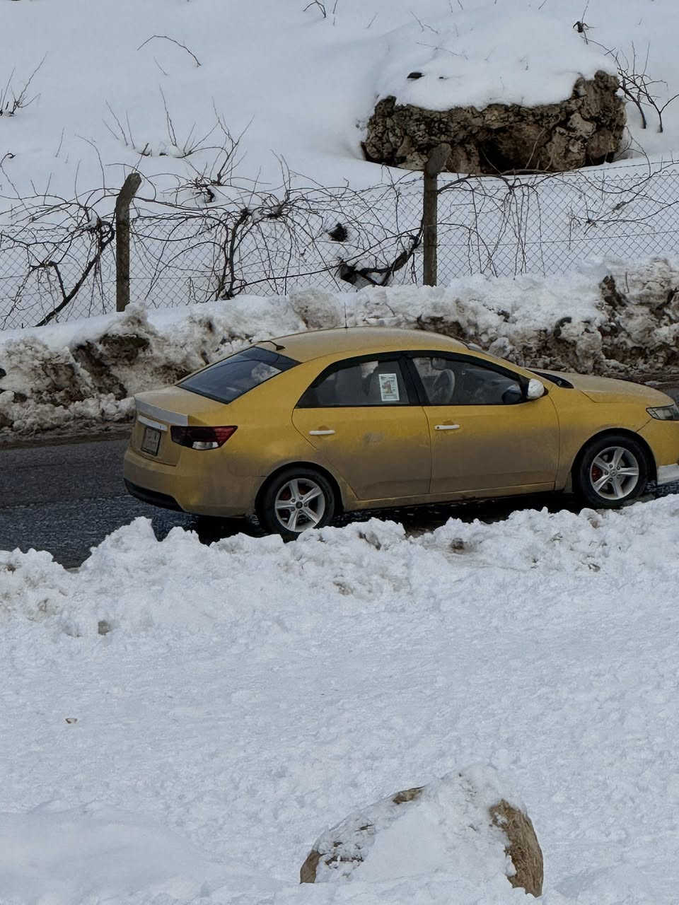سلام عليكم سيراتو مكينا 16جديدا هيّا ولكير 
هيها وغرمات 0
بسمي كربون بنزين بيها 
السعر 90وبيها مجال 

***********

