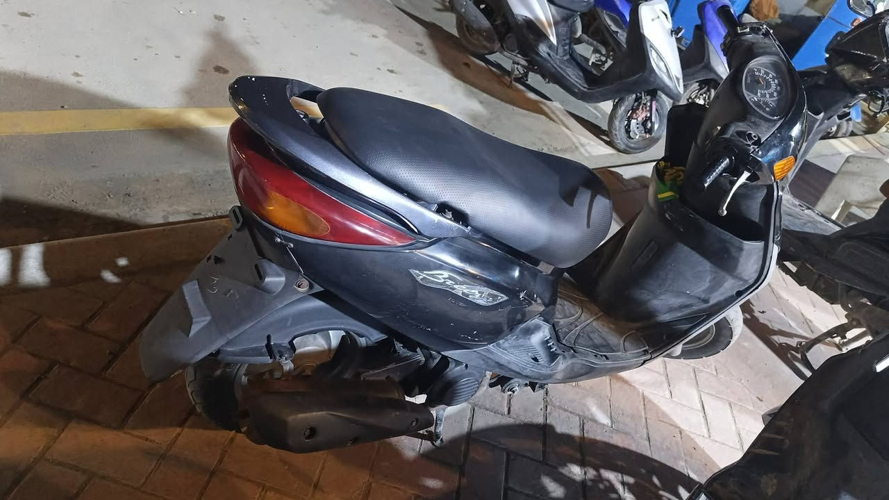 دراجه بريز جديده سلفو هندر كهربائيات شغاله كفرات اصليه السعر 600 مكاني حي اور امرالغزلان  ***********
