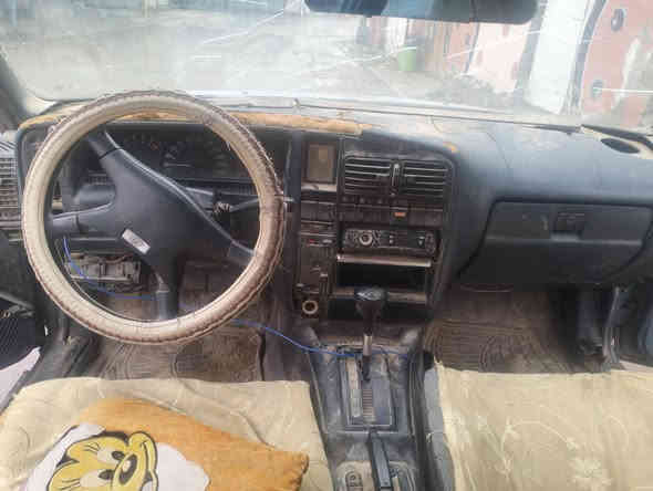 السلام عليكم اوميكه موديل 89 رقم ديالى سنويتها لل 27 مكينه وكير برنس المكينه قبل اسبوع من جفتتها سياره مال شغل مو كشخه سعرها 20 ورقه مكاني ديالى بعقوبة
