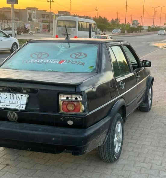 سياره موديل ١٩٩٠ جير محرك شرط بي شويه صرف سياره اوتوماتيك شرط التحويل زباره موجوده  سياره ما بيها اي شيء عنواني كركوك السعر 15 وبمجال بسيط شراي ينتصر رقم الهاتف ***********
