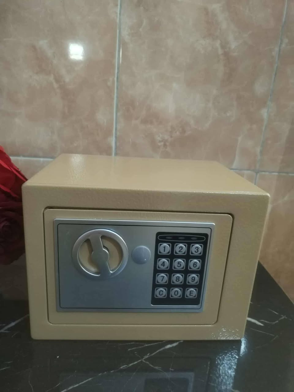 قاصة الكترونية صغيرة 
رمزية ومفتاح 
احسن من ماتاخذه ب 40
تعال اخذه ب 30


**إذا كنت صاحب هذا الإعلان وتريد حذفه لأي سبب، رجاءا أرسل رسالة إلى الدعم الفني**