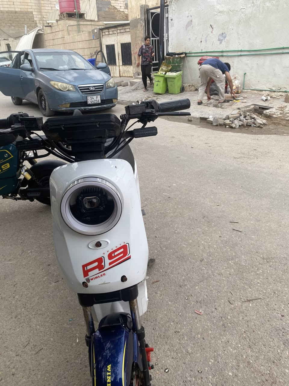 دراجه شحن R9 للبيع  السعر 325 وبيها مجال الاستفسار  ***********
