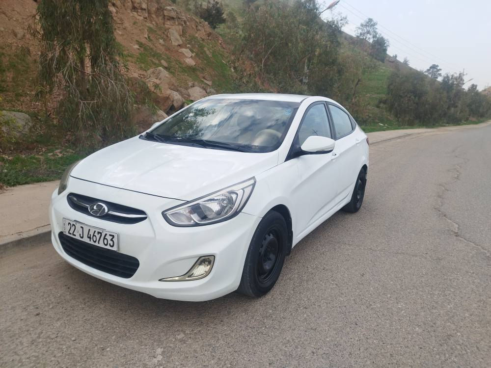 Accent2016خەلیجی سپی بەفری
گێڕو مەکینە مەزبوتە  بێ تەقەو ڕەقە تەنها دەرگای دواوە لای سایەق سبوغە بێ ناوگرتن بێ ئێرباگ کەم مەسرەفە کۆبۆنی بەنزینی لەگەڵە سەنەوی بەناوخۆمەوەیە ، سەنەوی تا 2028مانگی 7بەسەر دەچێت  چەند شوێنێکی ساردی هەیە 
گەر موشتەری نامە بنێرە یان پەیوەندی بکە
***********
whatsapp كويسينجاك, أربيل
