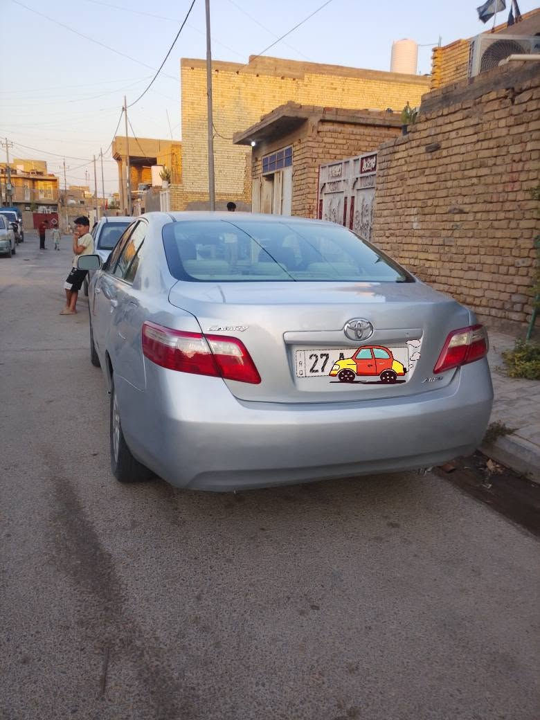 السلام عليكم
كامري موديل 2007
محرك 2400
سياره حلوة ليبل واحد بيها كم قطعه صبغ ... قماره ودواخل وأبواب عالبلاد ... بيها جراد قليل 
محرك كير حدادية تبريد ... كلها جاهزه ... رقم دولي ذي قار تحويل بكل محافظه.... 
مكانها كوت السعر 85 وبيها مجال 
***********
