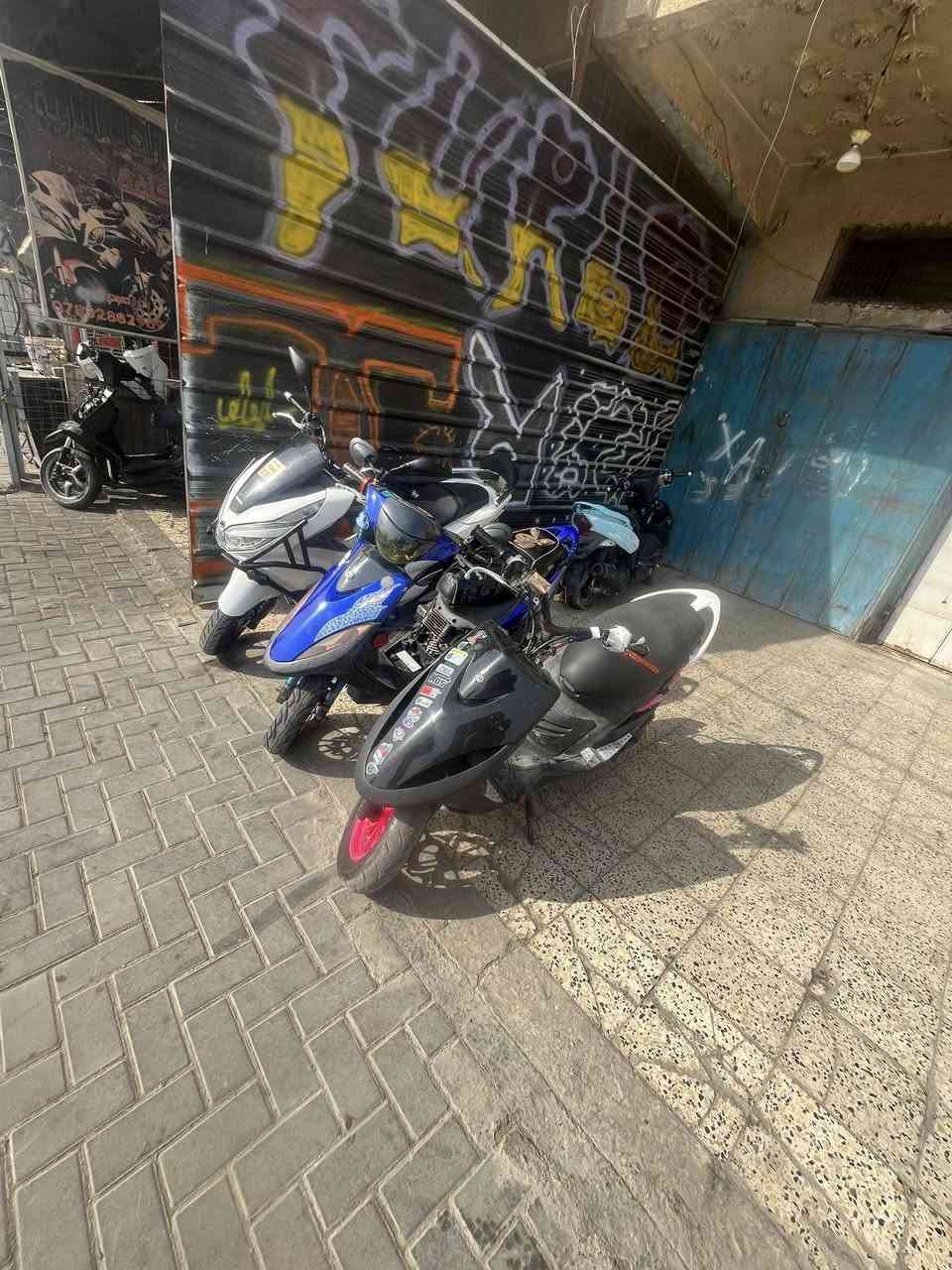 سلام عليكم دراجه ماكس مال لعب بيها فلنچه NSY ملقد NSY كلجات TR زوج مطابقات قبغ عمبار اصلي NSY شيال اصلي دبل اصلي قبغ فلاوين دراجه قويه تشك الكاك شلعه ومعدل كامله اي نقص مابيها وهذا رقمي *********** بي واتساب مكاني بغداد حي الجهاد
