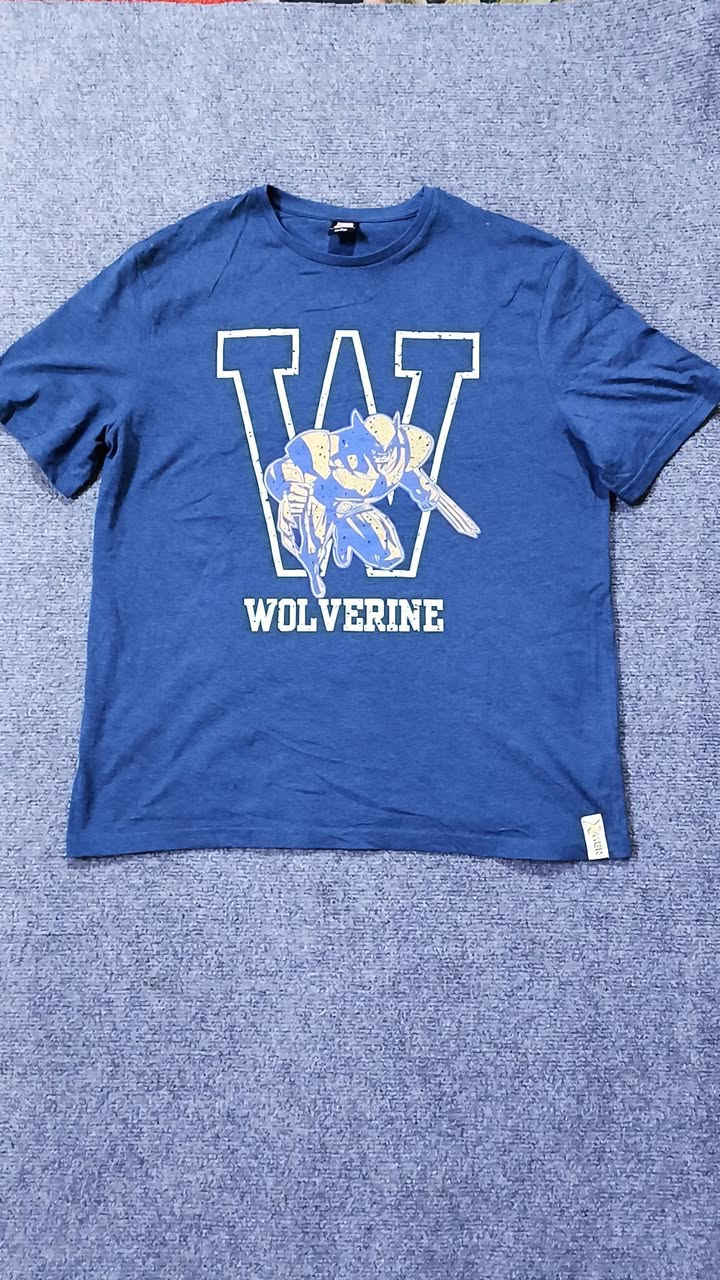 ميرفل قطعه مملبوسه جدا راقيه..


**إذا كنت صاحب هذا الإعلان وتريد حذفه لأي سبب، رجاءا أرسل رسالة إلى الدعم الفني**