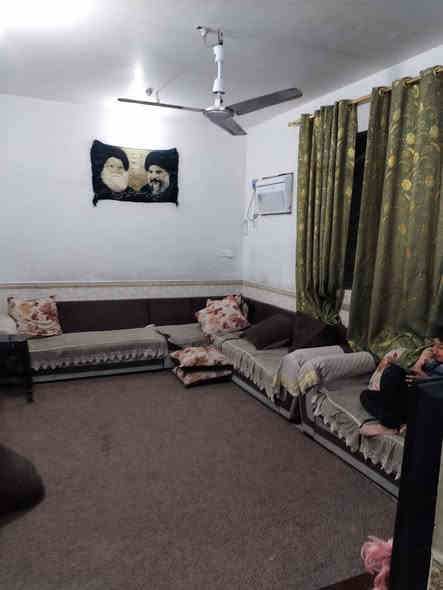 للبيع ١٠٠م طابقين كونكريت مسلح مربعه شارع ١٥م اوساحه حي الوفاء منطقة اساتذه ثانيه السعر ١٦٥مليون مع مجال ***********مكتب بركات ام البنين العقاريه حي الوفاء مقابل جامعه مقابل مول سنتر بغداد
