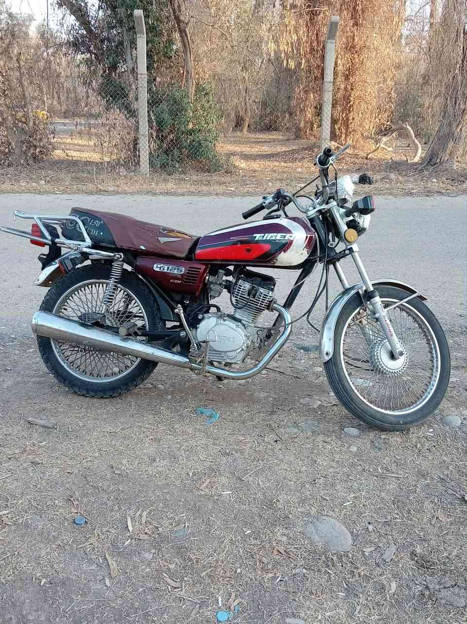 سلام عليكم دراجه للبيع تايكر موديل 2018اي عيب مابي لاصرف ولا بخار السعر خاص/
متواجد واتساب ***********
