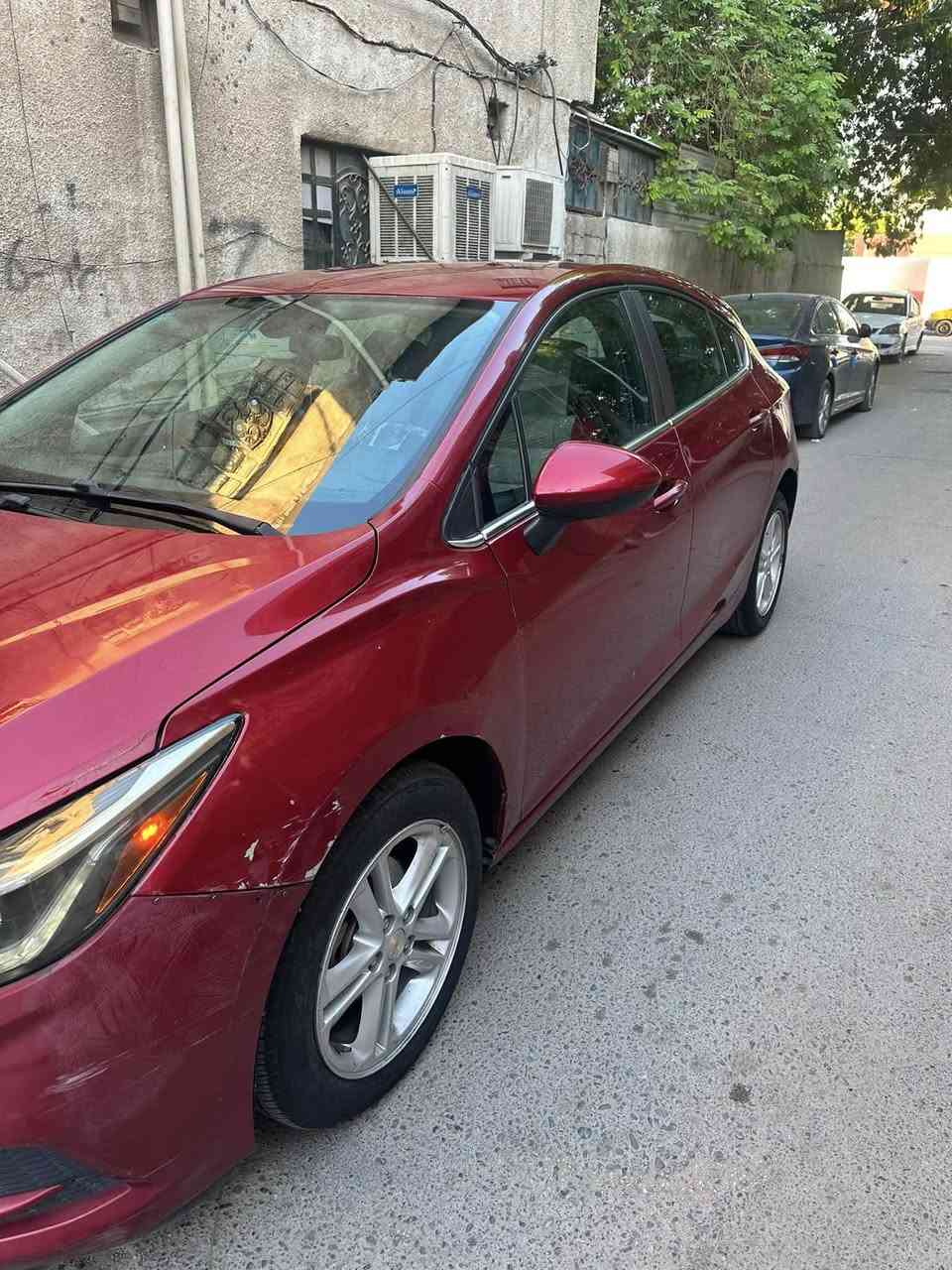 شوفر كروز 2018
كير محرك مكفولات 

حادثها قطعتين بدون دواخل 

كار بلي 

صدر نضيف 

تبريد ثلج 

سيارة كاملة متصرف عليها شي 

سعر 90 ورقة 
***********
