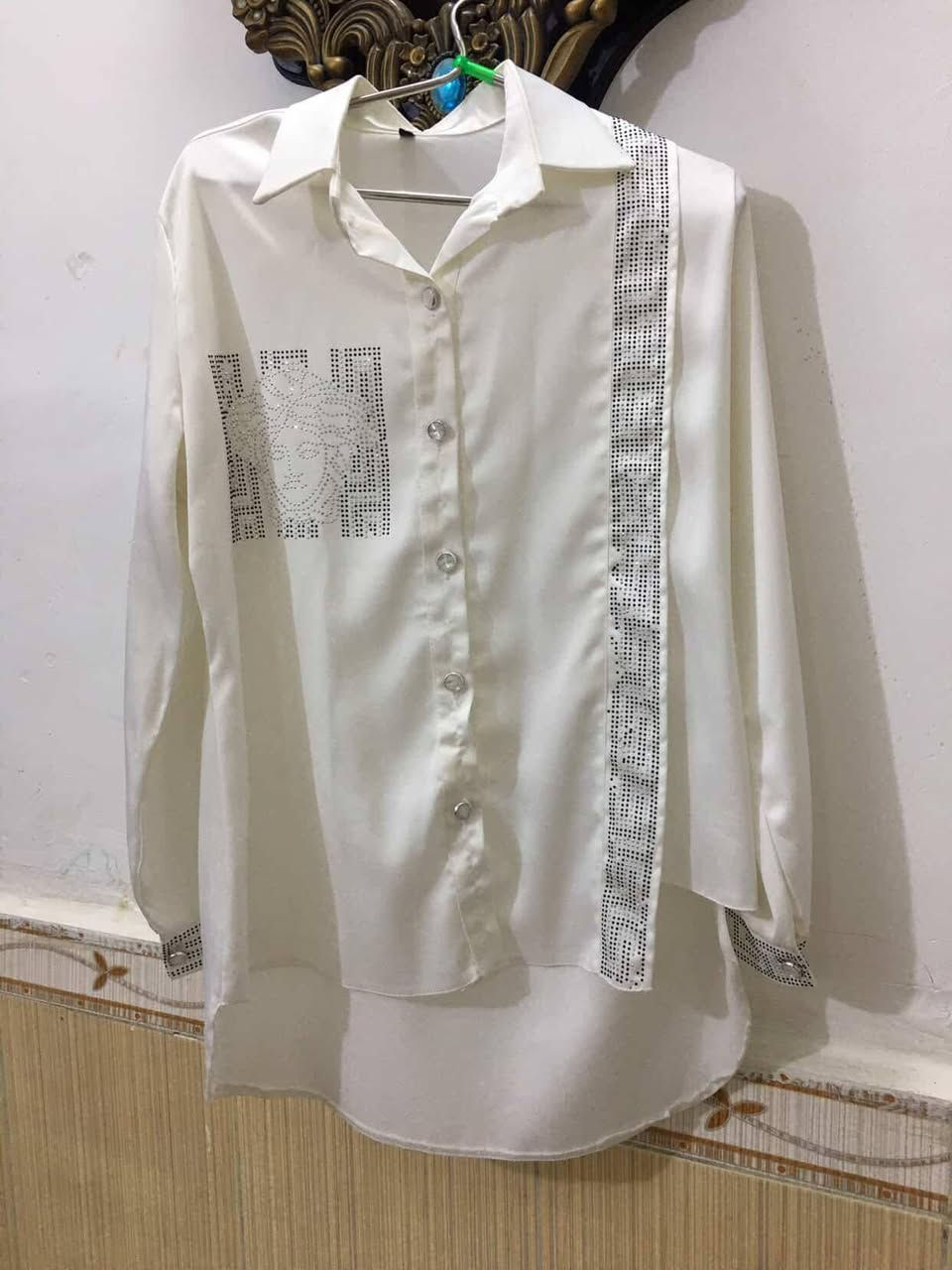 قميص للبيع ملبوس مره وحده سعر 17وبي مجال


**إذا كنت صاحب هذا الإعلان وتريد حذفه لأي سبب، رجاءا أرسل رسالة إلى الدعم الفني**
