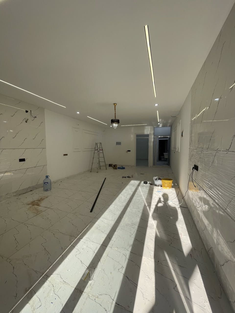 عقارات ئەحمەد — ماڵێک، بڕیارێک، دڵنیایی.

فرۆشتنی خێرا 🚨
خانوویەکی ١٠٠ مەتری، دوو نهۆم، ٣ ژووری خەو، فول فول مواسەفات.

💰 نرخ: تەنها ٥٢ ملیۆن — مامەڵەیە

📍 ناونیشانی عقارات ئەحمەد:
شۆراو، جادەی ئەسواق سامان، نزیک جیهان مۆڵ / بەرامبەر خانووە فیرعەونییەکان

📞 پەیوەندی:
ئاسیا: ***********
کۆڕەک: ***********

لەگەڵ عقارات ئەحمەد، ماڵ دەهەڵبژێریت، بڕیارێکی دروست دەهێنیت، و بە دڵنیایی مامەڵە دەکەیت.

أحمد للعقارات - منزل، قرار صائب، ضمان.
بيع سريع 🚨
منزل بمساحة ١٠٠ متر مربع، طابقين، ٣ غرف نوم، بمواصفات كاملة.

💰 السعر: ٥٢ مليون فقط - إتمام الصفقة

📍 عنوان أحمد للعقارات:
شوراو، طريق سوق سامان، بالقرب من جيهان مول / مقابل بيوت الفرعون

📞 للتواصل:
آسيا: ***********
كوريك: ***********

مع أحمد للعقارات، تختار منزلك، وتتخذ القرار الصائب، وتتصرف بثقة.
