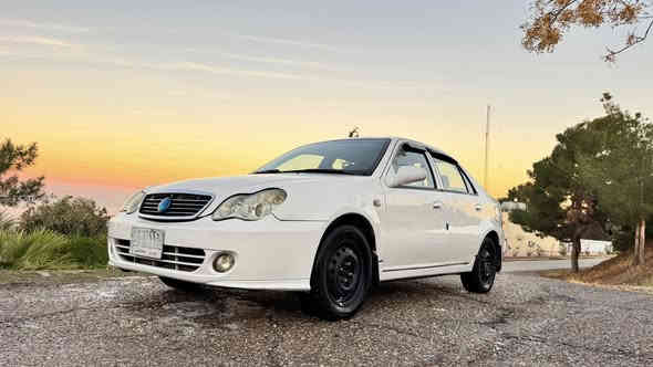 السلام عليكم
للبيع  سي كي ٢٠١٣ 
محرك كورلا
ماشية ١٣٢ الف كيلومتر
كير ومحرك شرط
تبريد + تدفئة
كهربائيات كلها شغالة
كوبون بنزين
سنوية لغاية ٢٠٢٨ 
شرط التحويل
بيها بعض الملاحظات
السعر 48$
للاستفسار الاتصال 
***********
***********
