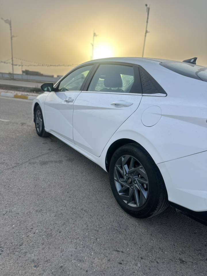 النترا هايبرد 2024
الحادث باب وجاملغ خلفي
بجم كبس 
بدون ايرباك 
ماشيه 13 الف
السعر 155
للستفسار ***********
