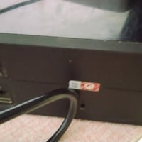 اكس بوكس ون فات نضيف ما متفوح معه يده واحده + شاحنه بطاريات و بطاريات ...