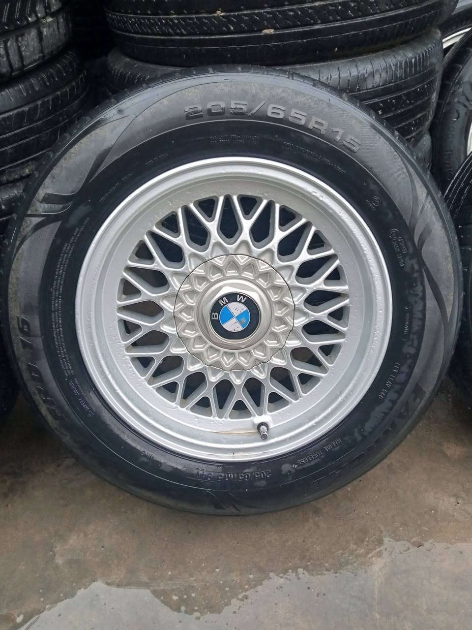 تاقم تایە و ویلی حەسیر قیاسی 15 ویلەکانی لۆکە 10 رۆژ ئێشی کردوە بۆ گۆرینەوە بە هەر ویلی بئ ئەیکەم
تایەکانی جوانن و لە سلێمانیم دڵن❤
***********
***********
