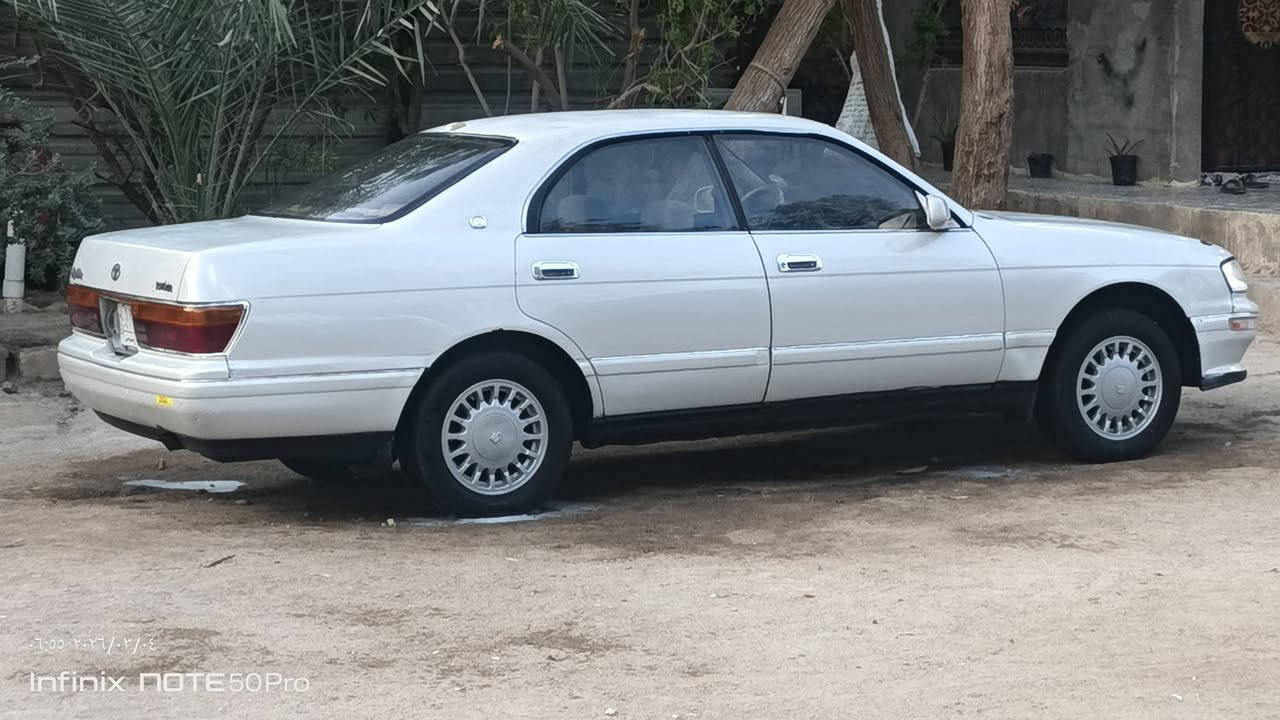 السلام عليكم بطه فصل مديل 92مكفوله من كص ونقل والضربه رقم بصره مشروع وطني سنويه ال 29هزه جديده تخم تاير مكينه وكير شرط تبريد نقص غاز مسجله شاشه سستم مضخمات حداديه مصبوغه عام جماليه تحويله ثاني يوم سياره جاهزه السعر 53 وبيه مجال الشراي خاص ماجوب اعتذر العنوان البصره لاتصال ***********
