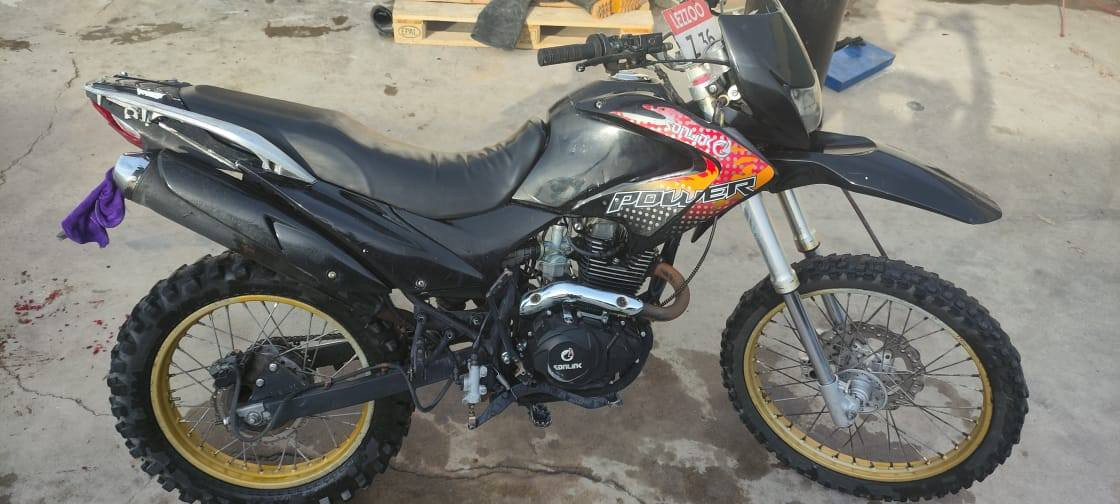 للبيع موتور سلانك 5 كير سعر 700 الف دينار تواصل هذا الرقم***********
