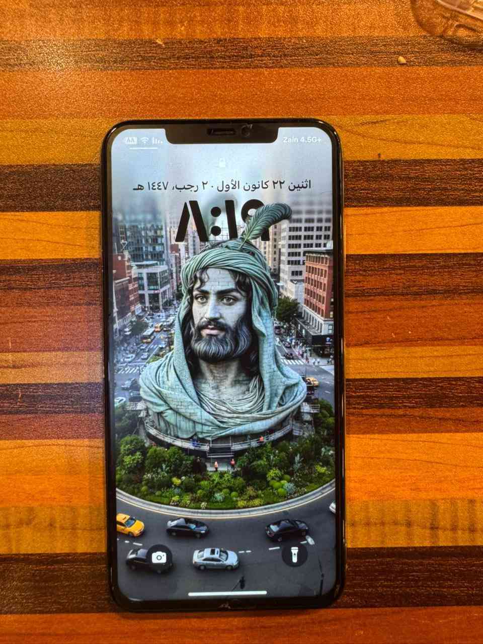 ذاكره ٢٥٦ جهاز علئ وضع الشركه فقط مستبدل بطاريه قبل سبوع والفيس ايدي وكف والجامه مال الكامره طايحه فقط جهاز كلش حلو و مرتب سعر ٢٠٠الف رقمي ***********
