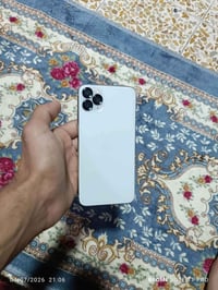 آيفون 11 برو ماكس • شاشة أصلية • بطارية ٨٤%