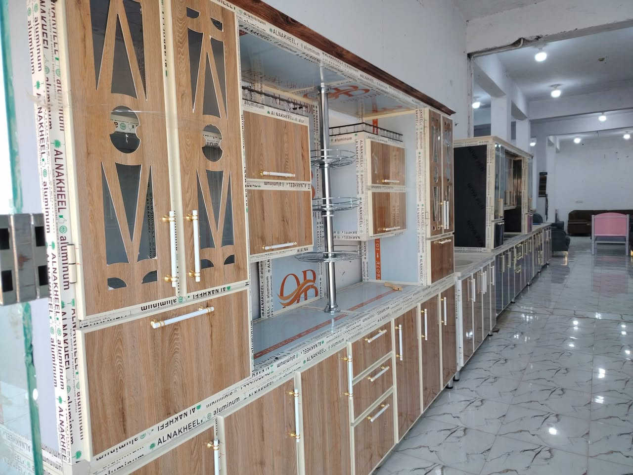 كاونترات ٣ متر سنگ متر ونص
تزكام شغل درجه اولى
***********
