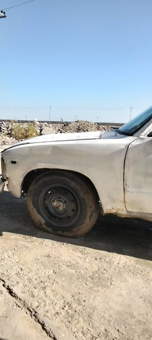 سلام عليكم سيارة للبيع بيكم موديل 80 اسعر 13 وبيه مجال رقم مثنى مكينه كير بحاله جيده  اتعهد سرقه وعشاير عنوان الناصرية  ***********
