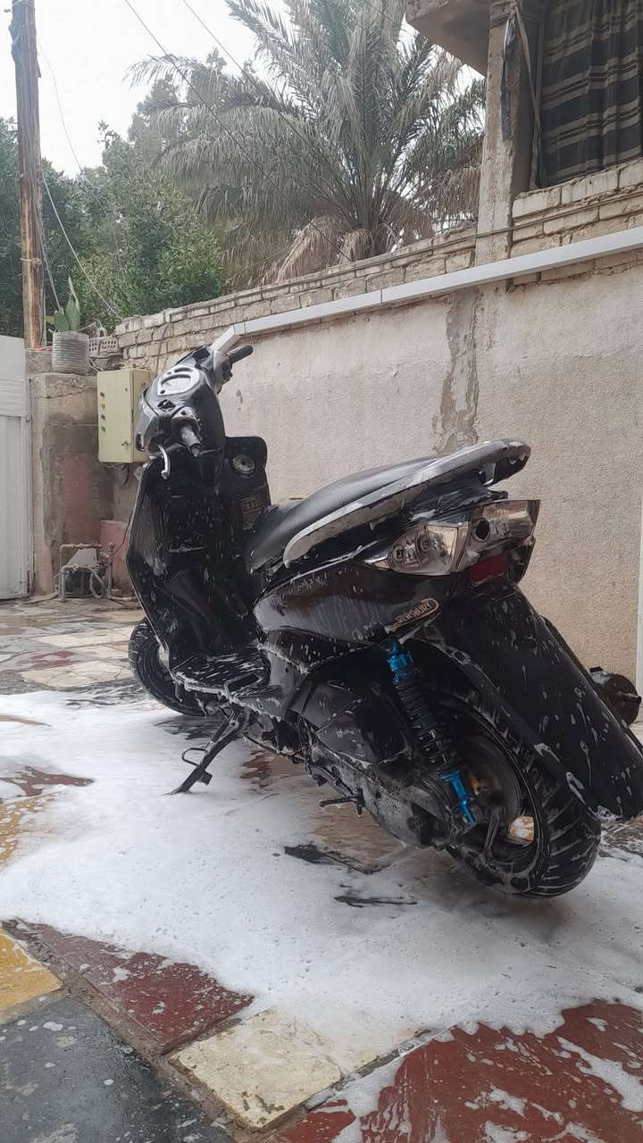 السلام عليكم الدراجة نيثه للبيع 140شغالة هندر مكينه مفتوحة شرط لا تبخير ولا تنقيص  بوشه بلادي السعر 350وبيها مجال  مكاني بغداد حي اور


**إذا كنت صاحب هذا الإعلان وتريد حذفه لأي سبب، رجاءا أرسل رسالة إلى الدعم الفني**