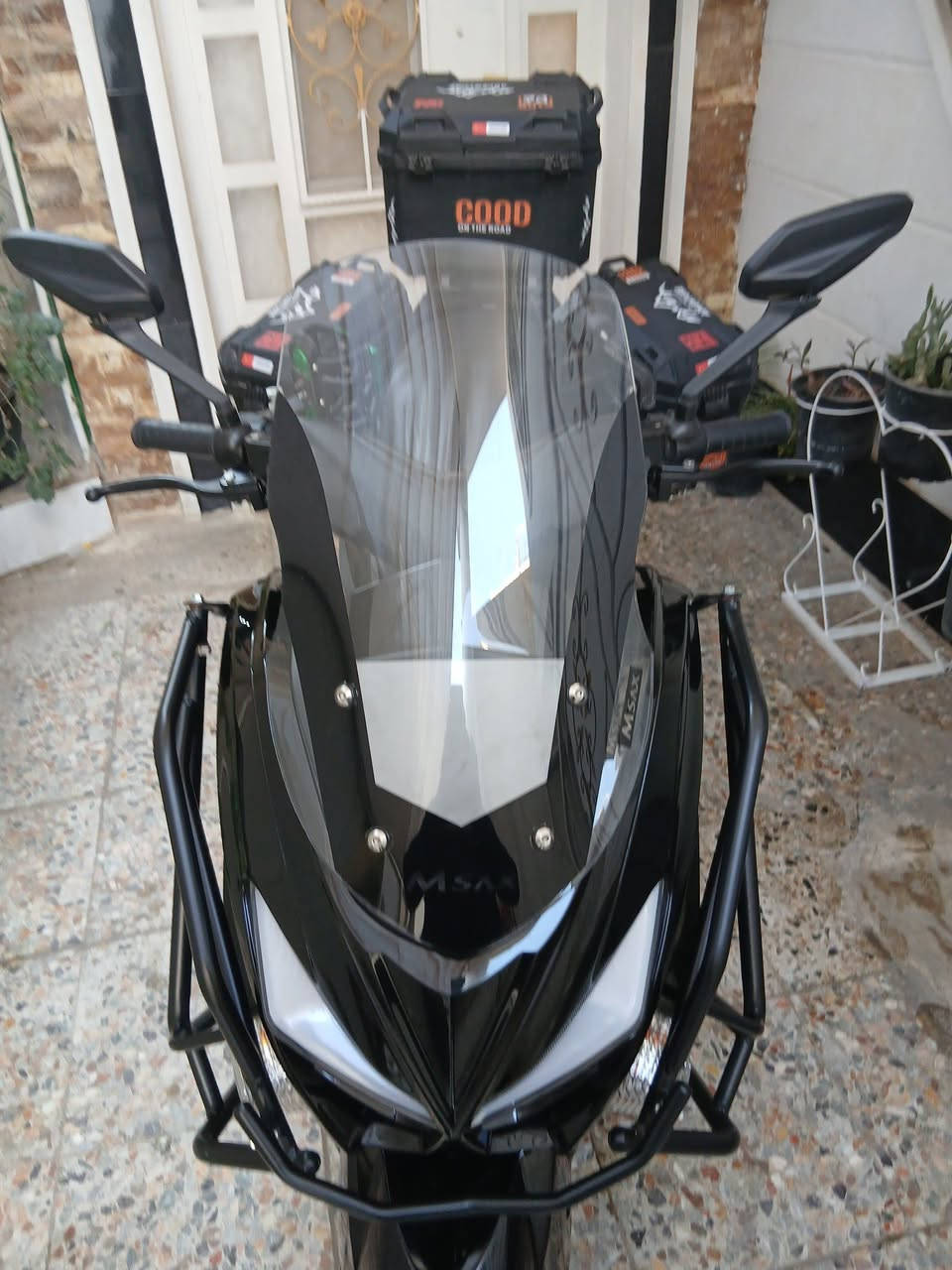 دراجة شحن nmax  ملف 2500 واط من شركة shinwin افضل شركة محركات صينية بطارية ليثيوم 72فولت السرعة 95كم الشحنة الواحدة تمشيك 90كم دراجة تحفة بمعنى الكلمة السعر 1,800مليون وثمنمية بغداد ***********
