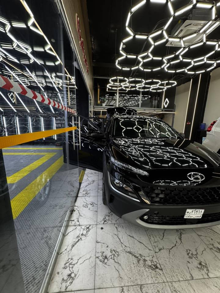 السلام عليكم 
هونداي كونا 2023 فول الشكل الجديد 
ماشية 4000
المواصفات :
 محرك 2000 دوش 
تشغيل عن بعد 
 بصمة 
بصمة ابواب 
كامره خلفي دواره 
فتحة  
ويل كب 
تحكمات ستيرن جهتين 
اشاير بل مري
3انظمه قياده 
‏1:- Normer 
‏2:-SMART 
‏3:-Sport
لد نهاري ليلي 
فور ويل
شاحن وايرليس 
رادارا امامية
 رادار جانبي 
 رادار خلفي 
رادار تعديل مسار 
 تدفئة كشنات 
 مود درايف 
اطفاء ذاتي عنده توقف 
شاشة كبيرة
 كشنات كهرباء  
فور ويل
مانع انحدار 
 كروس سرعة 
مانع انزلاق 
للتواصل والأستفسار: ***********
ملاحظه :سياره بيه سونار
