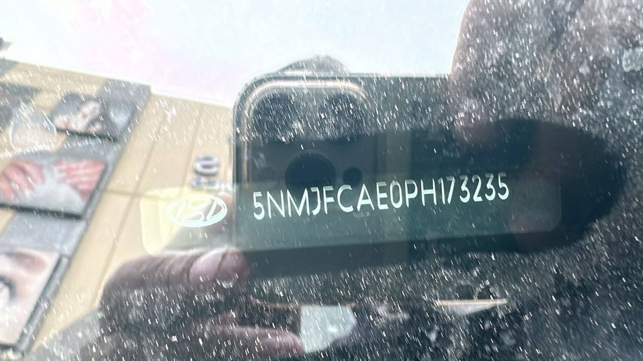 توكسون ٢٠٢٣ وارد امريكى فول مواصفات  حادث جاملغ وطرف البنيد مرقم اربيل سعر ١٩٠ ورقه
هاتف ***********
اربل
