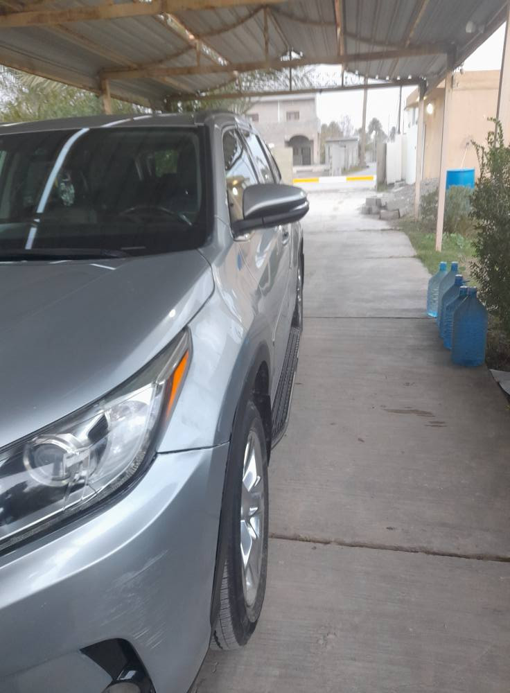 هايلندر ٢٠١٩ كلين امريكي السياره فول فتحه وجلد وتدفئه بالكشن وكراسي كهرباء وباب خلفي كهرباء لمتد سعرها ٢٥٠ دفترين ونص وبيها مجال رقم بغداد . مكانها العلم.
مكلف بالنشر

***********
