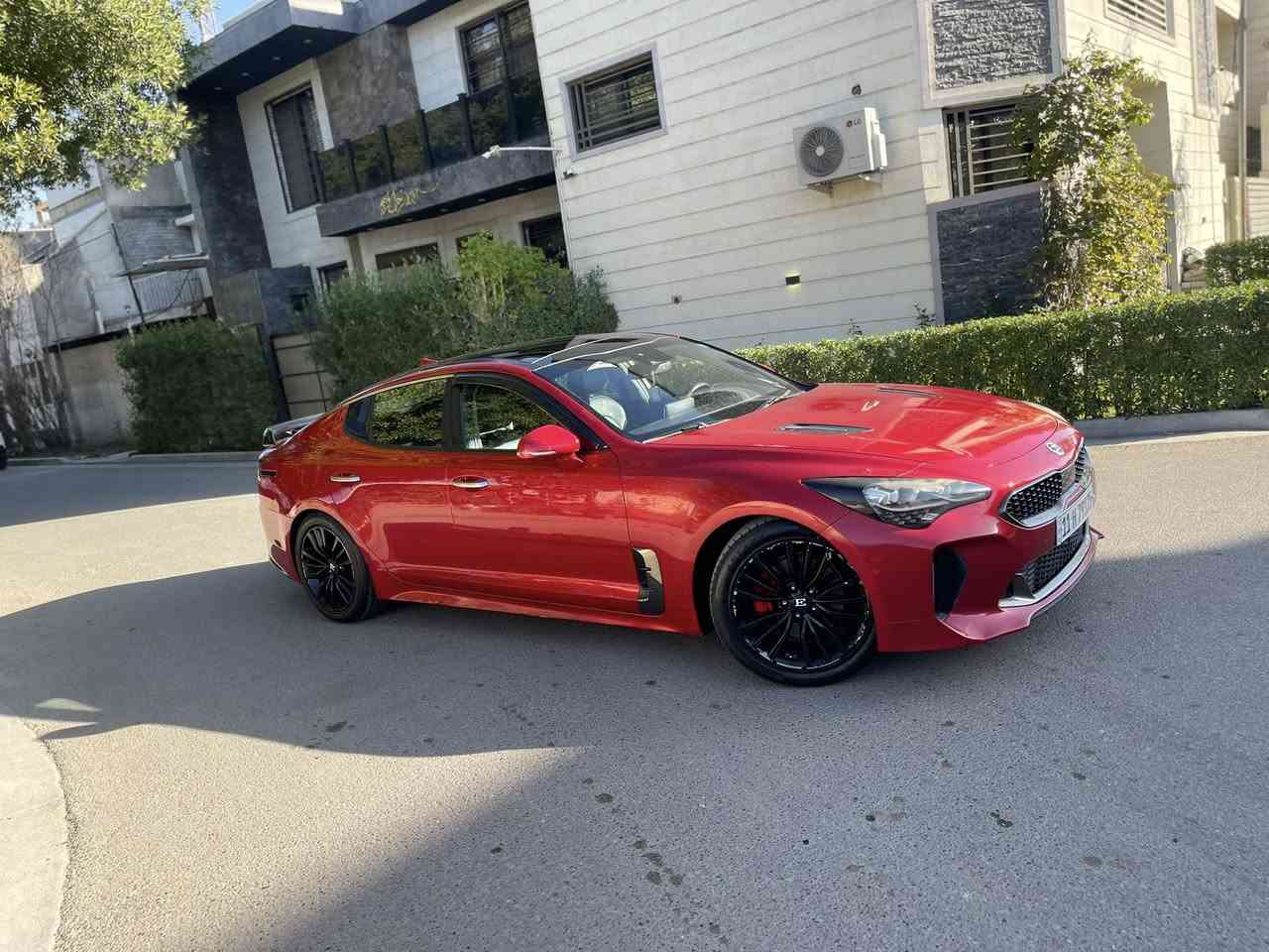 السلام عليكم 
KIA STINGER 2019  1/1 
بريميوم اعلى فئة بل ستنجر اربعه سلندر
حادثة موضح بل صوره كلش خفيف نص جامالغ مصبوغ جهة السايق فقط 
السعر 162$ 
للتواصل ***********
مكان السياره بغداد
