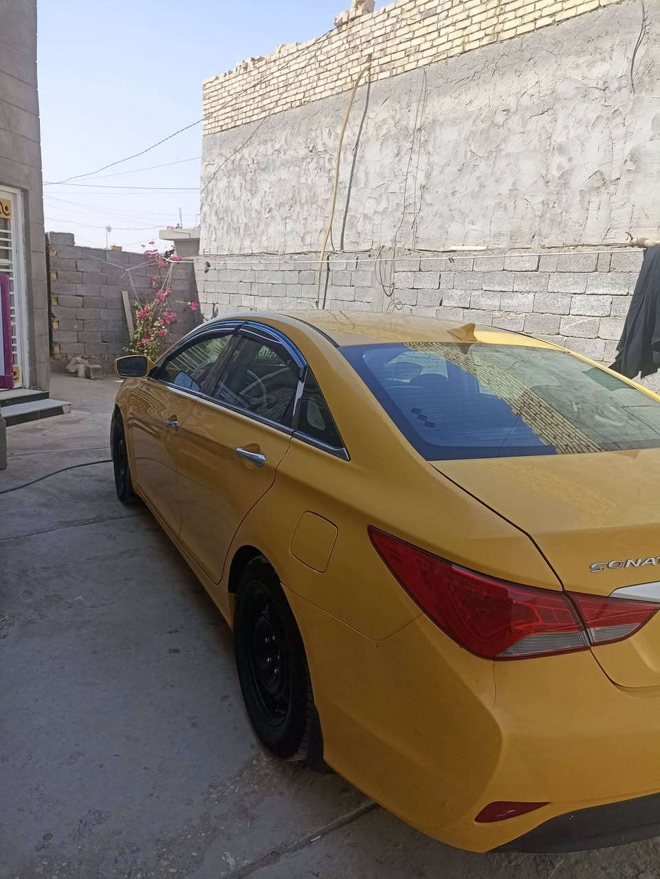 السلام عليكم 
#للبيع
سوناتا 2011 امريكي فول مواصفات 
بيها قطعتين جاملغ وبنيد 
سياره جاهزه  عنوان الديوانية/قضاء البدير 
السعر 85 وبيها مجال قليل 
***********
